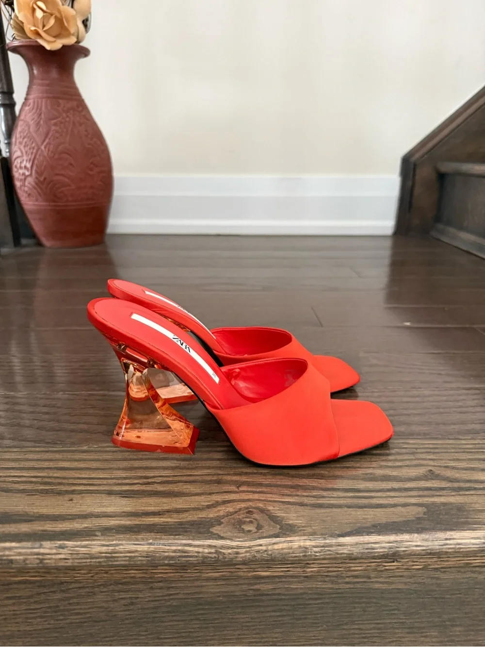 Zara Red Open-Toe Square Heel Mules - Picture 4 of 4